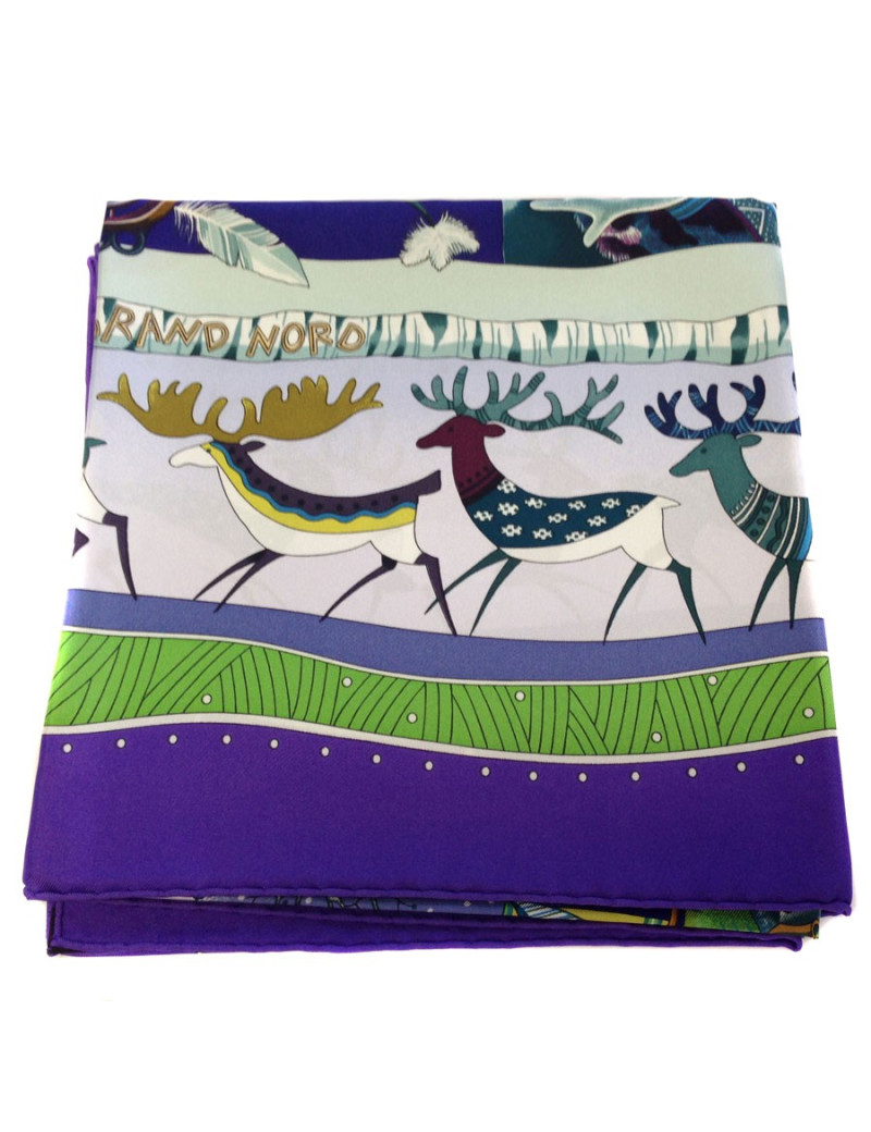 Carré HERMES " La vie du Grand Nord" en soie violet