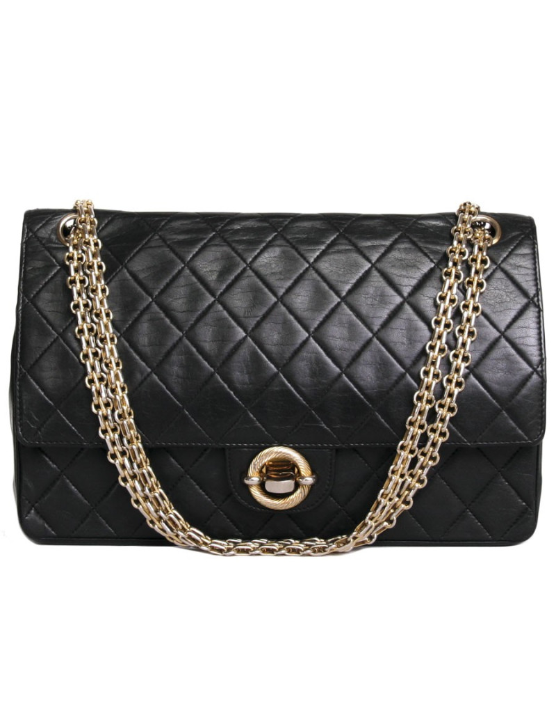 Sac timeless CHANEL matelassé noir Vintage