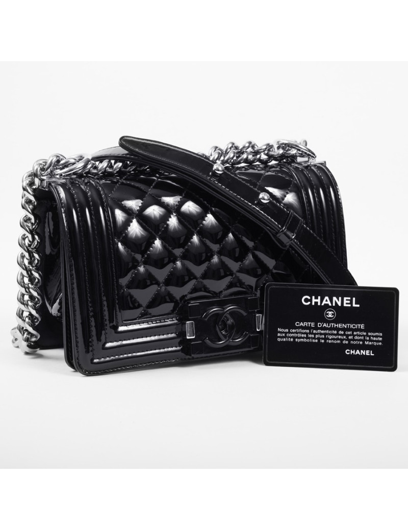 Sac Boy CHANEL cuir verni noir