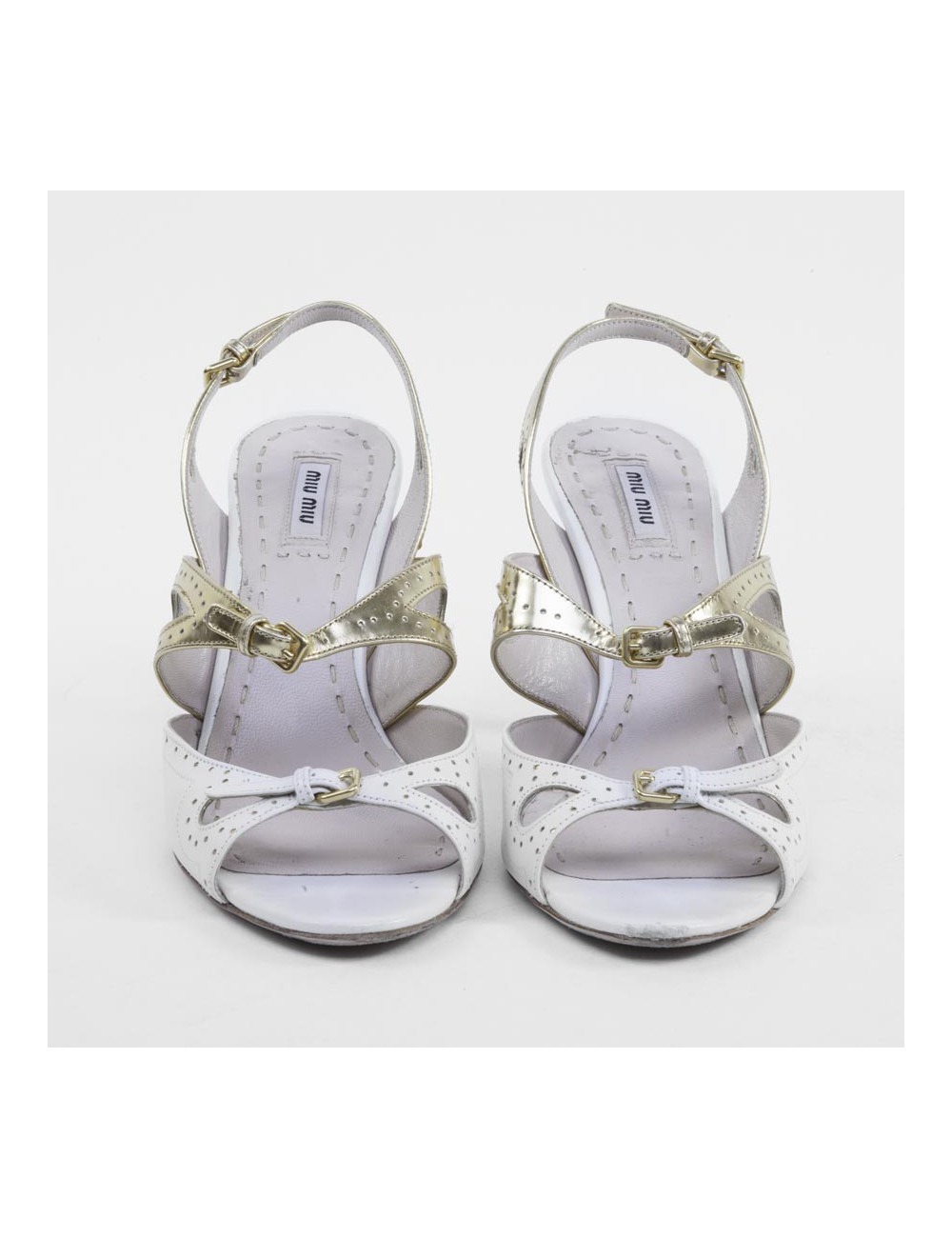 Sandales MIU MIU T 38.5 cuir perforé beige et doré