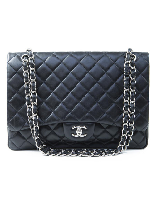 Sac Maxi jumbo CHANEL cuir d'agneau lisse