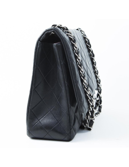 Sac Maxi jumbo CHANEL cuir d'agneau lisse