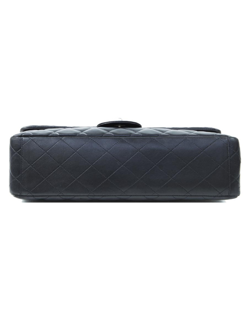 Sac Maxi jumbo CHANEL cuir d'agneau lisse