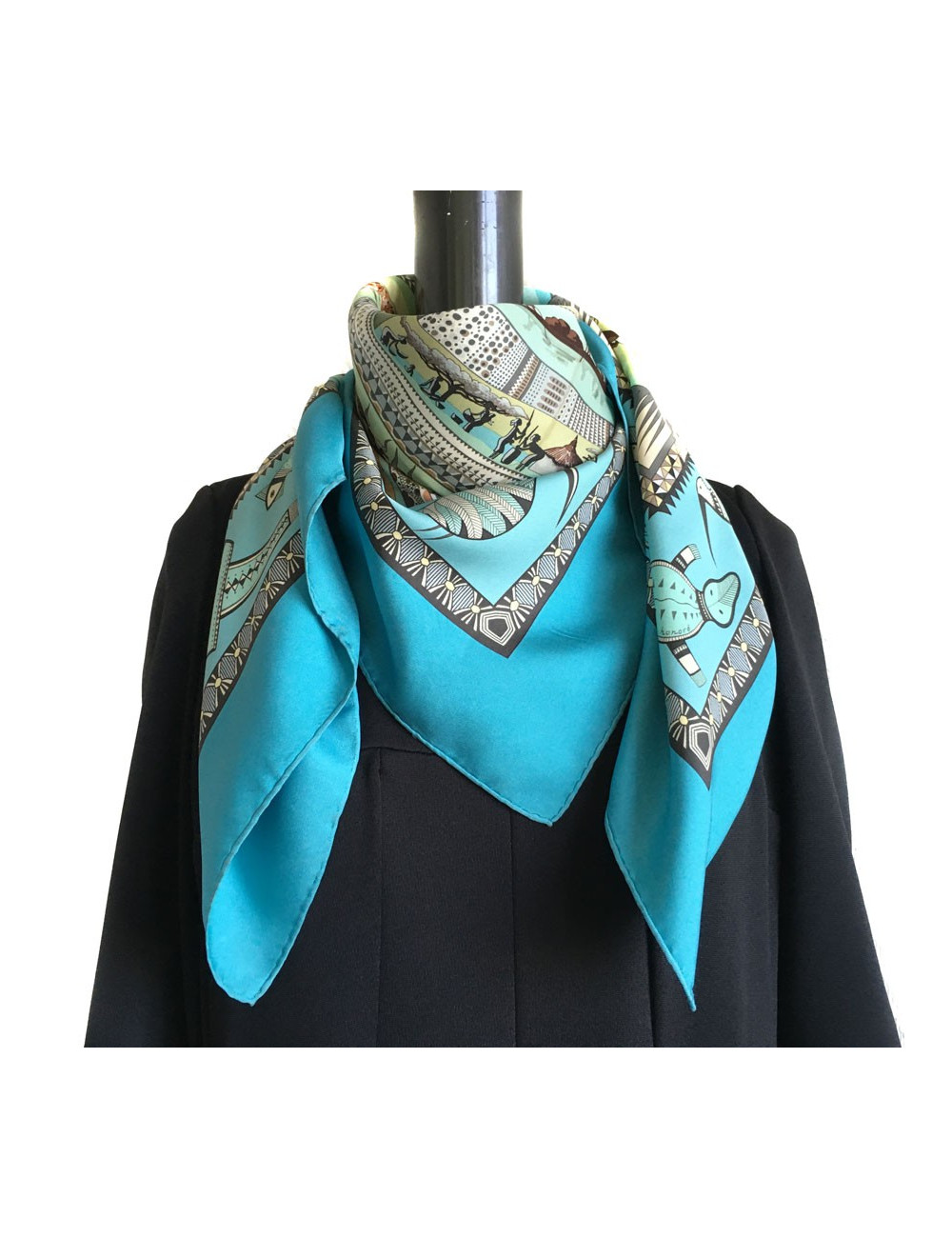 Carré HERMES "Vie du fleuve" en soie bleu