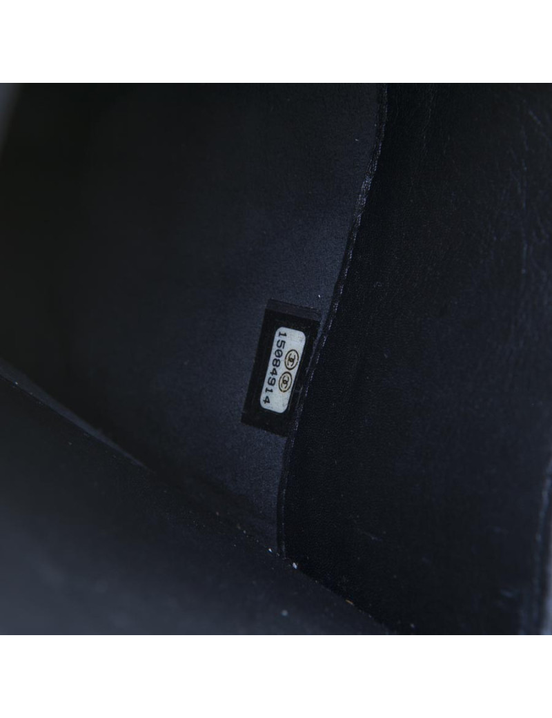 Porte Ipad CHANEL matelassé verni noir