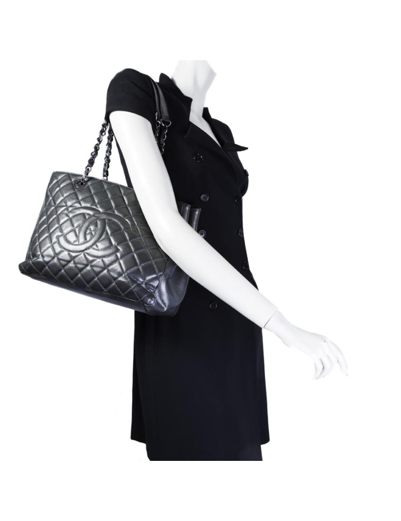 CHANEL metallic grey grained calf tote bag