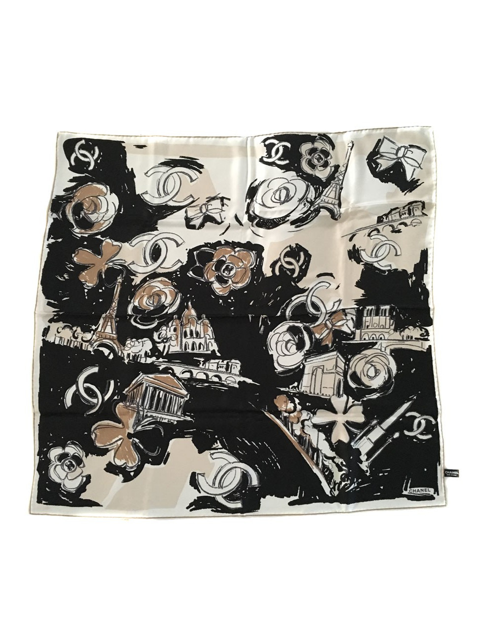 Foulard CHANEL "Paris" en soie beige et noir
