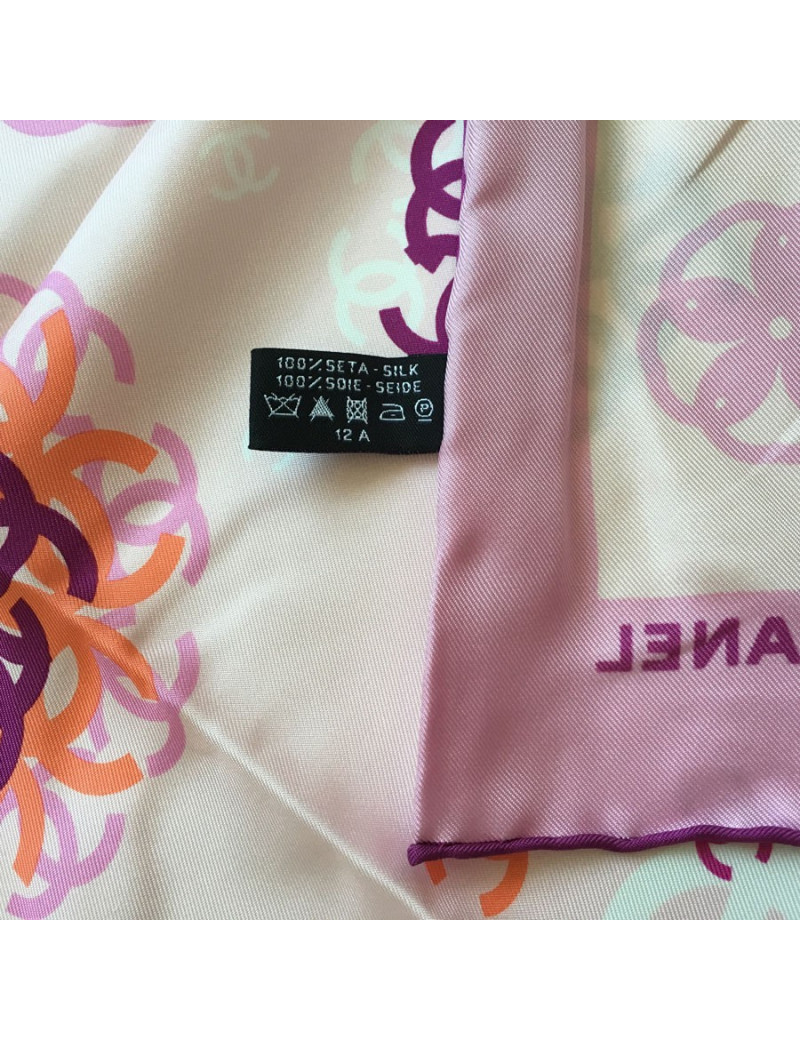  CHANEL scarf in light and dark pink silk