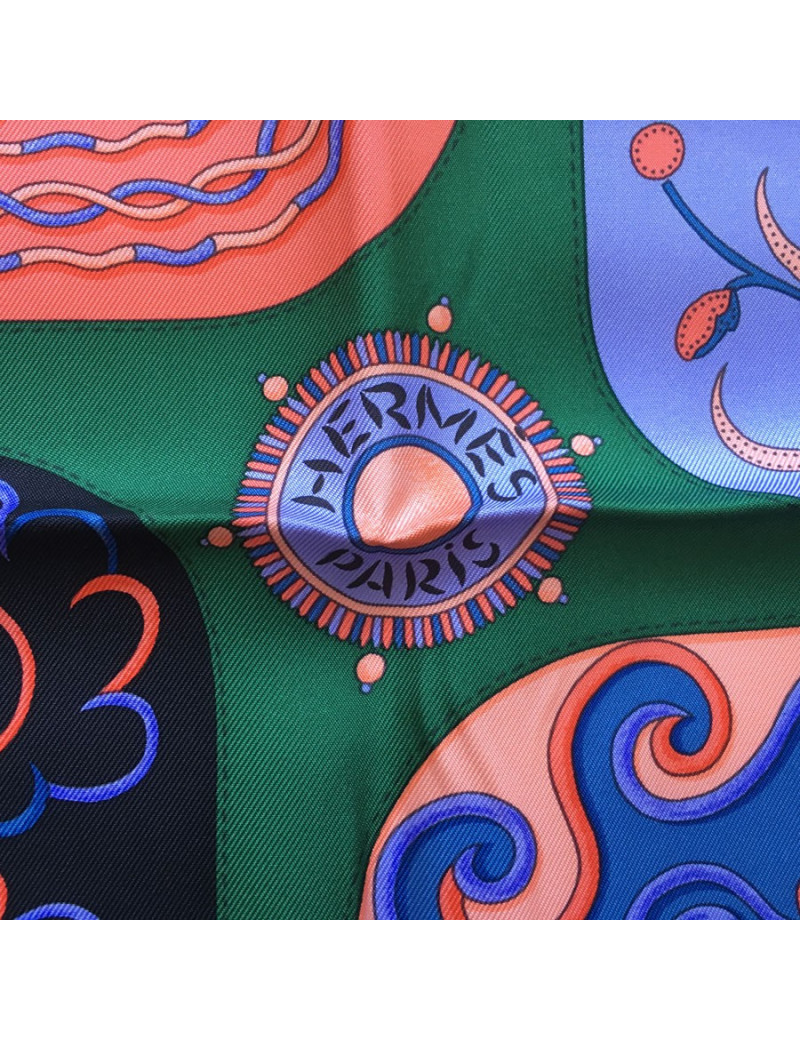 Square HERMES 'Festival of the Amazons' myositis, salmon and white silk