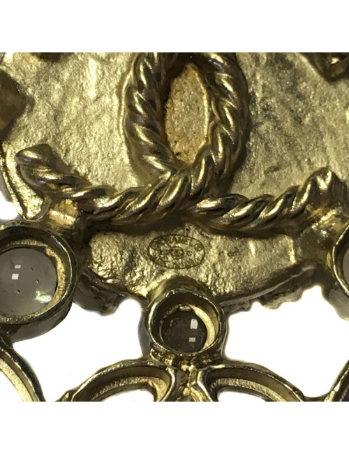 Brooch purple CHANEL in glass and gold metal