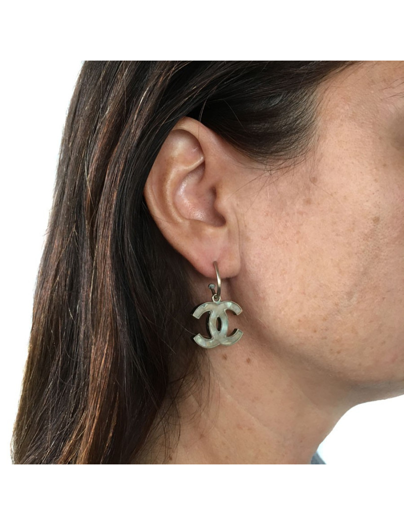 Boucles d'oreille clous CHANEL