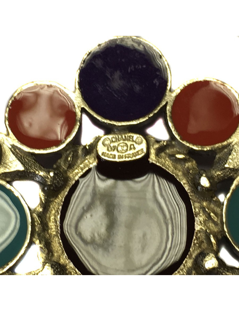 Multicolor CHANEL brooch and rhinestones