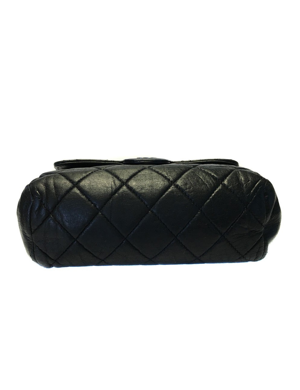 CHANEL quilted black leather pouch