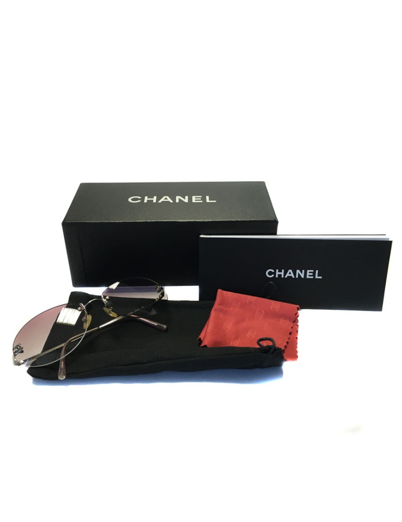 Lunettes de soleil CHANEL rose