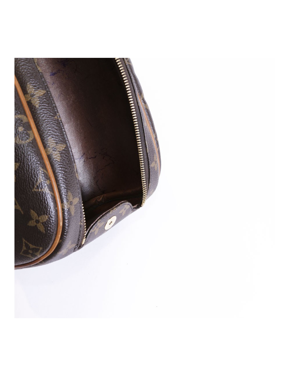 LOUIS VUITTON monogram toiletry