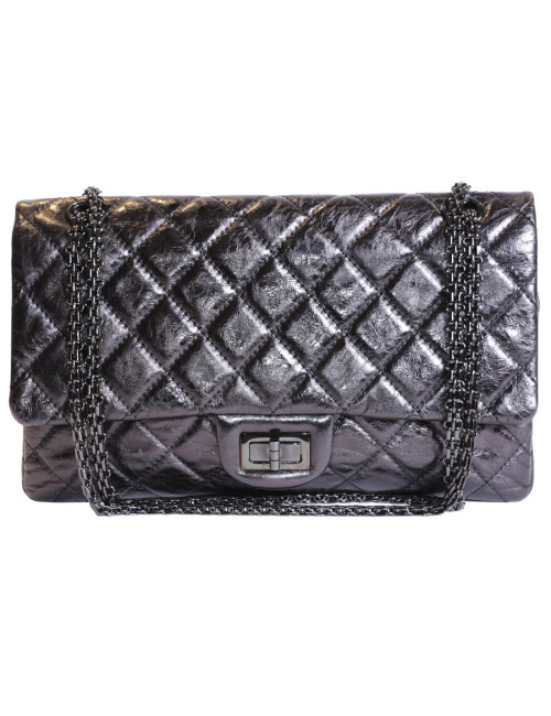 Sac 2.55 CHANEL cuir verni vieilli "so black"