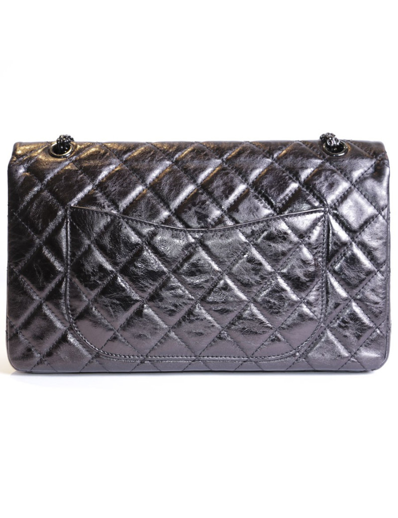 Sac 2.55 CHANEL cuir verni vieilli "so black"