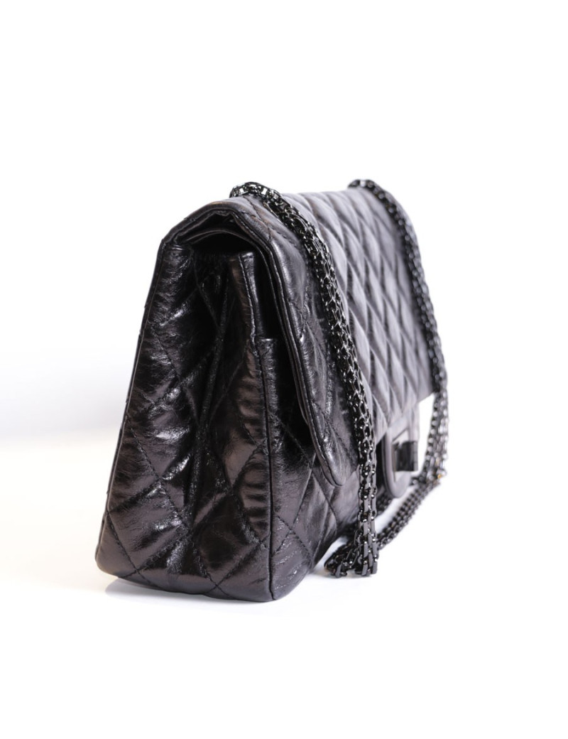 Sac 2.55 CHANEL cuir verni vieilli "so black"
