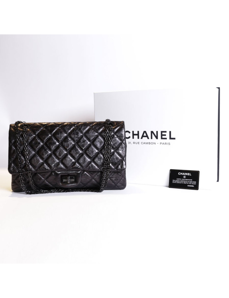 Sac 2.55 CHANEL cuir verni vieilli "so black"