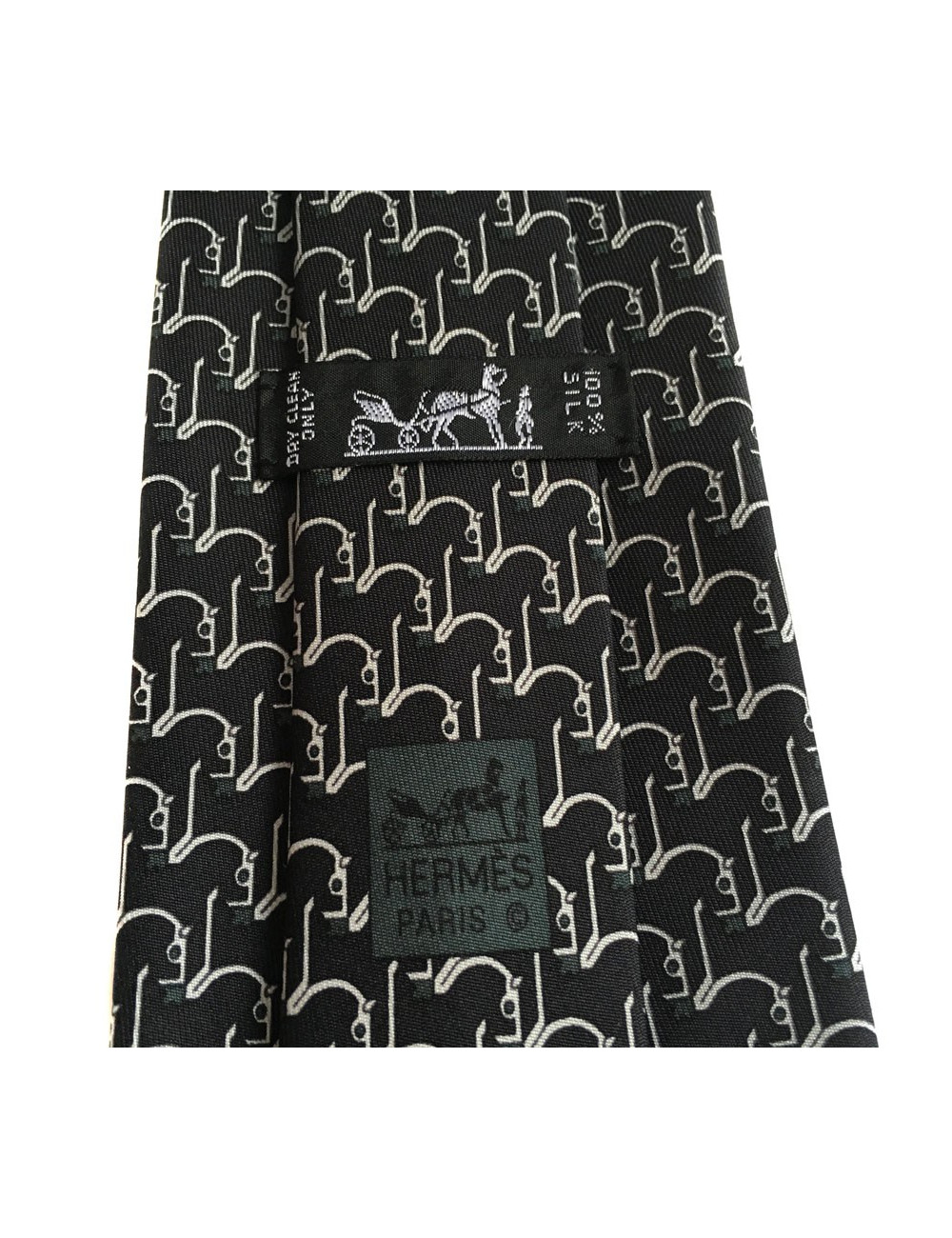 HERMÈS tie in black and white scarf