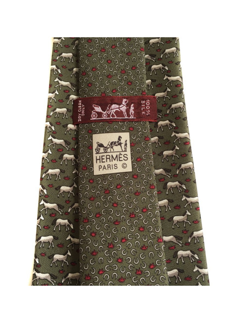 Cravate HERMES en twill de soie vert, blanc et fuschia