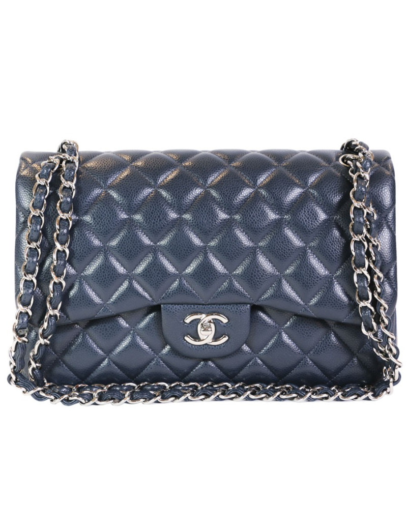 Sac jumbo CHANEL en cuir caviar bleu