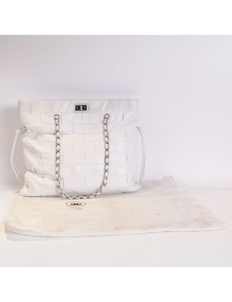 sac CHANEL cuir blanc