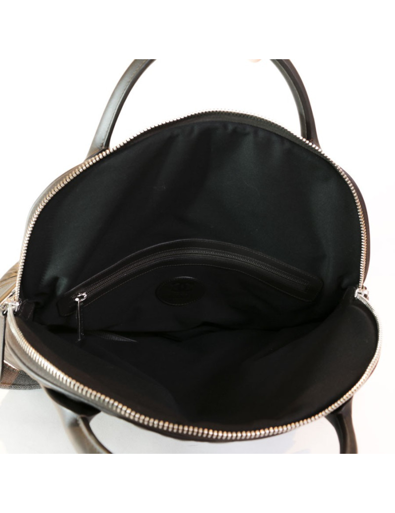 Sac  cabas CHANEL cuir noir matelassé