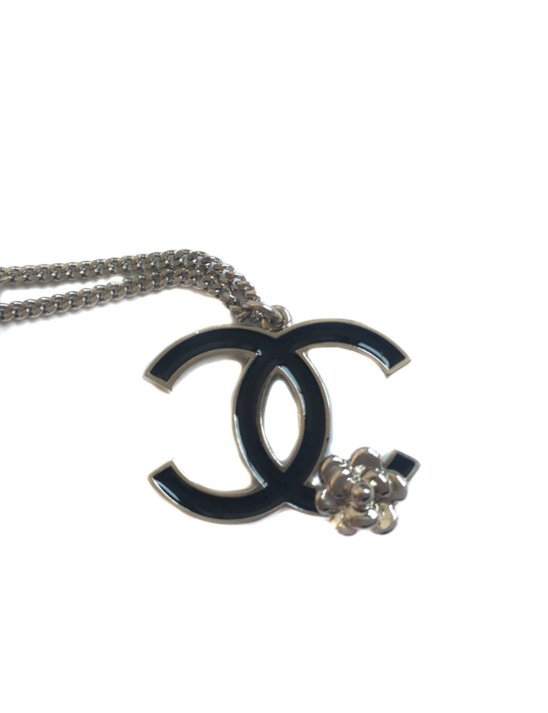 Collier CC CHANEL en métal argenté 