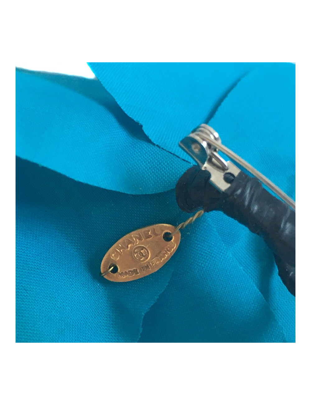 PIN CHANEL Camellia turquoise blue