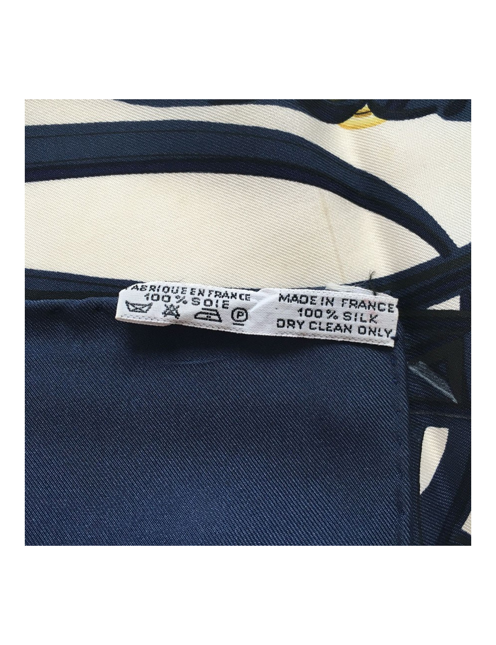 AUCTION square "Brides de Gala" in silk blue white