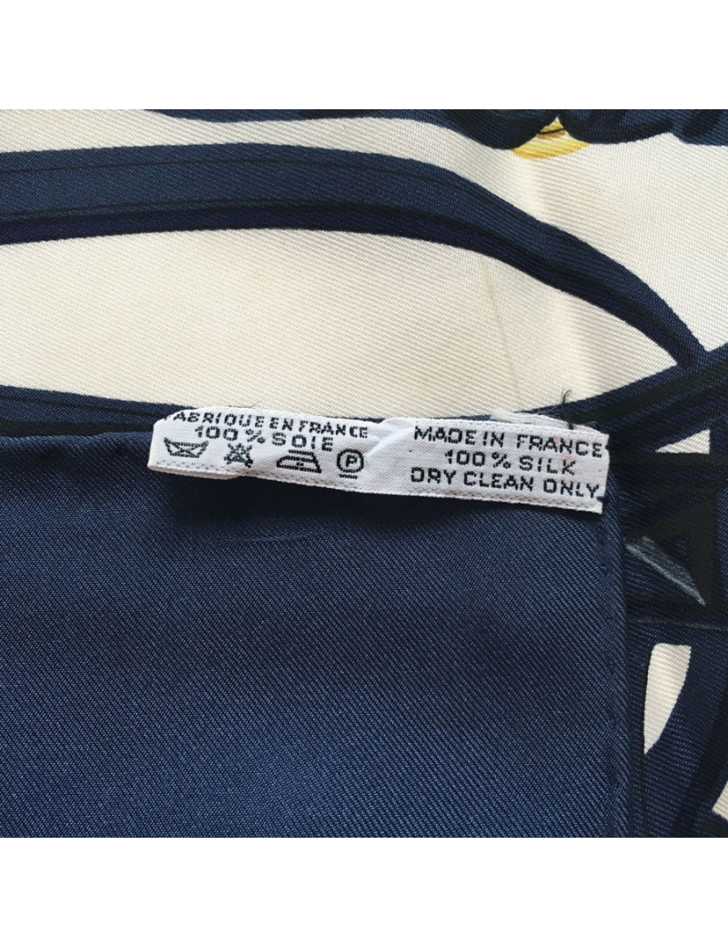 Carré "Brides de Gala" en soie bleu blanc