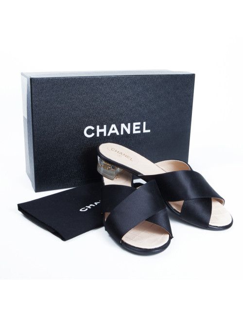 Mules CHANEL satin de soie T36,5