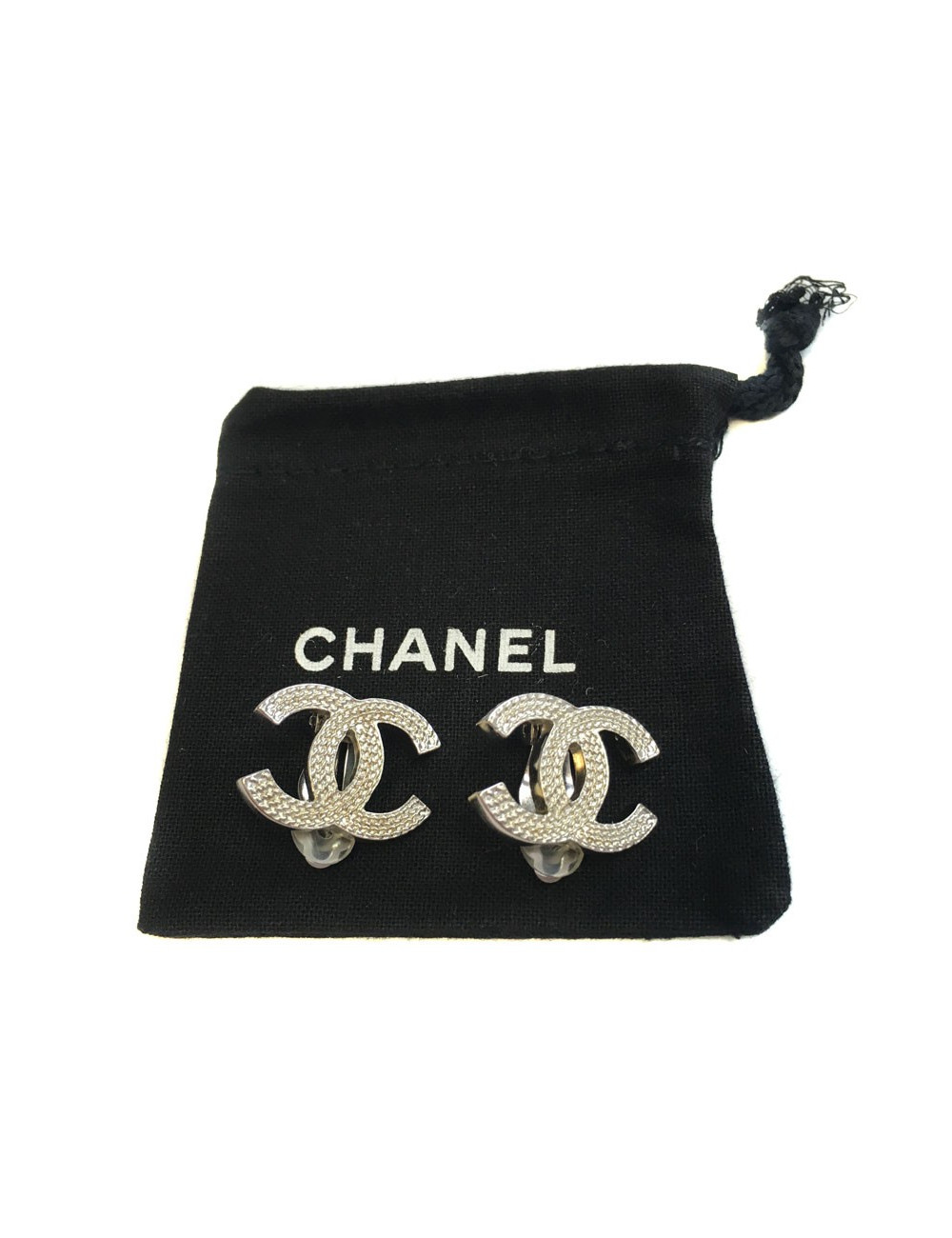 Boucles d'oreille clips CHANEL en métal argenté