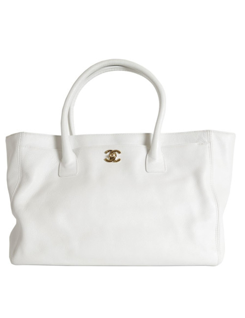 Sac CHANEL en cuir grainé blanc