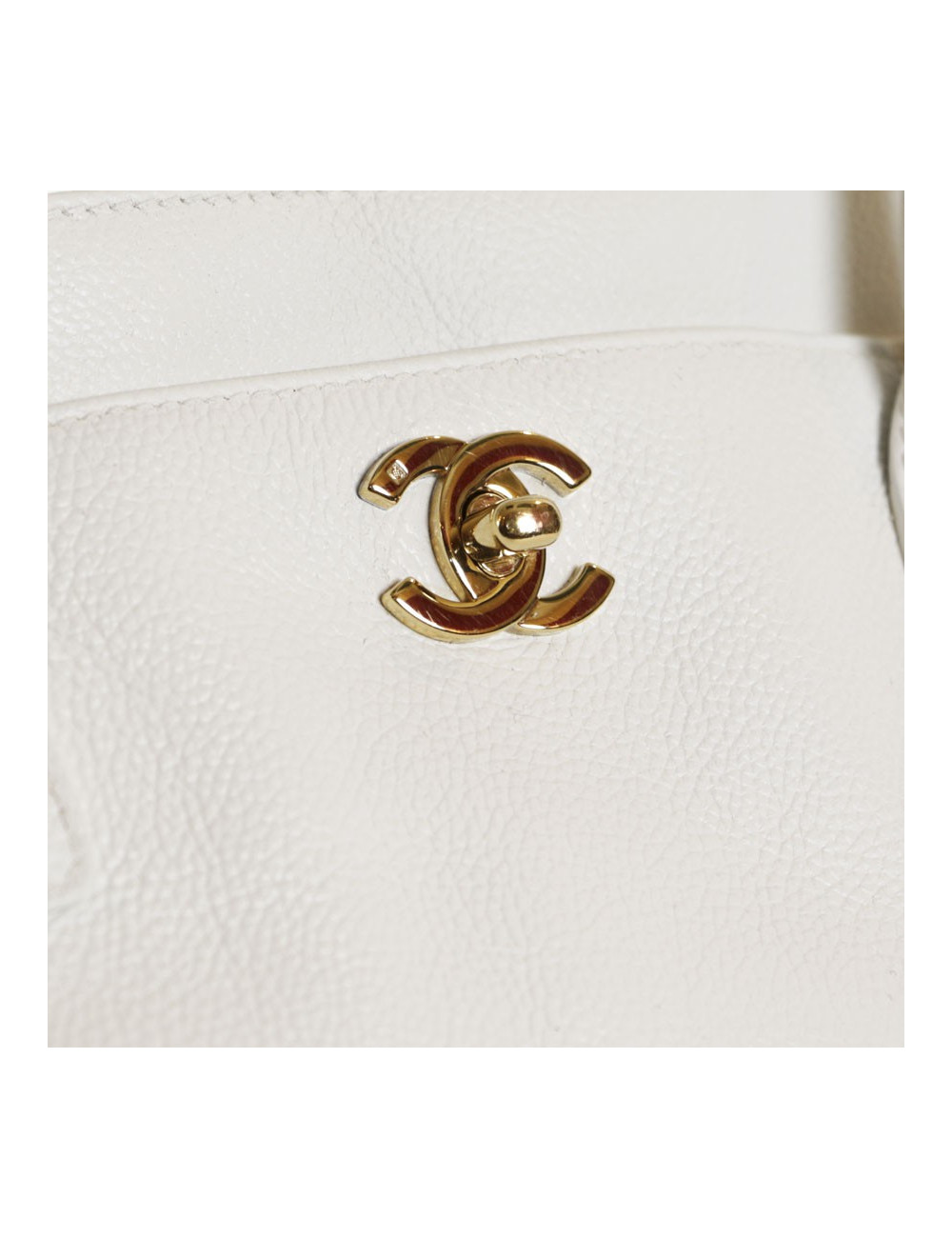 CHANEL white grained leather bag