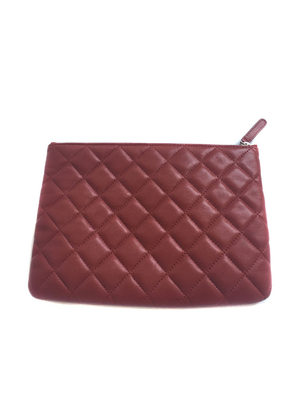 Pochette CHANEL en cuir matelassé bordeaux