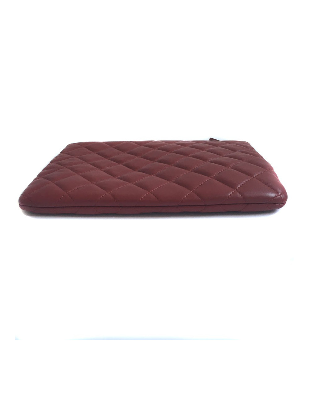 Pochette CHANEL en cuir matelassé bordeaux