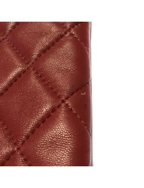 Pochette CHANEL en cuir matelassé bordeaux
