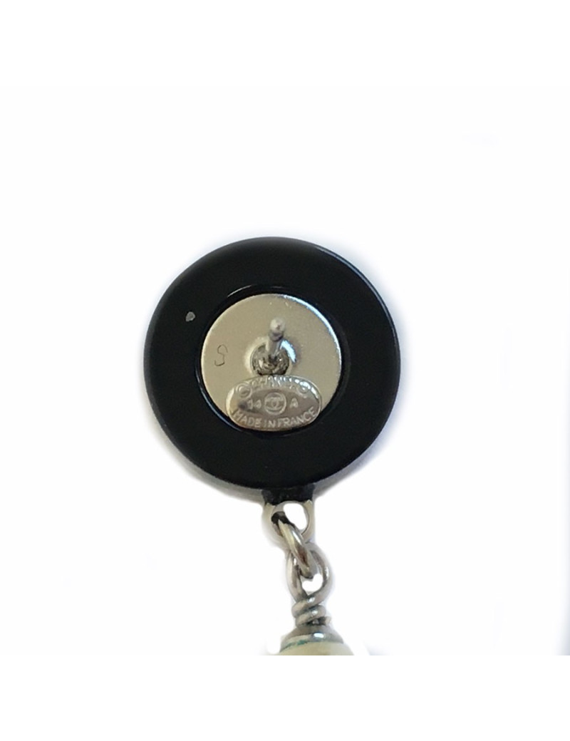 Boucles d'oreille clous CHANEL collection Paris Dallas