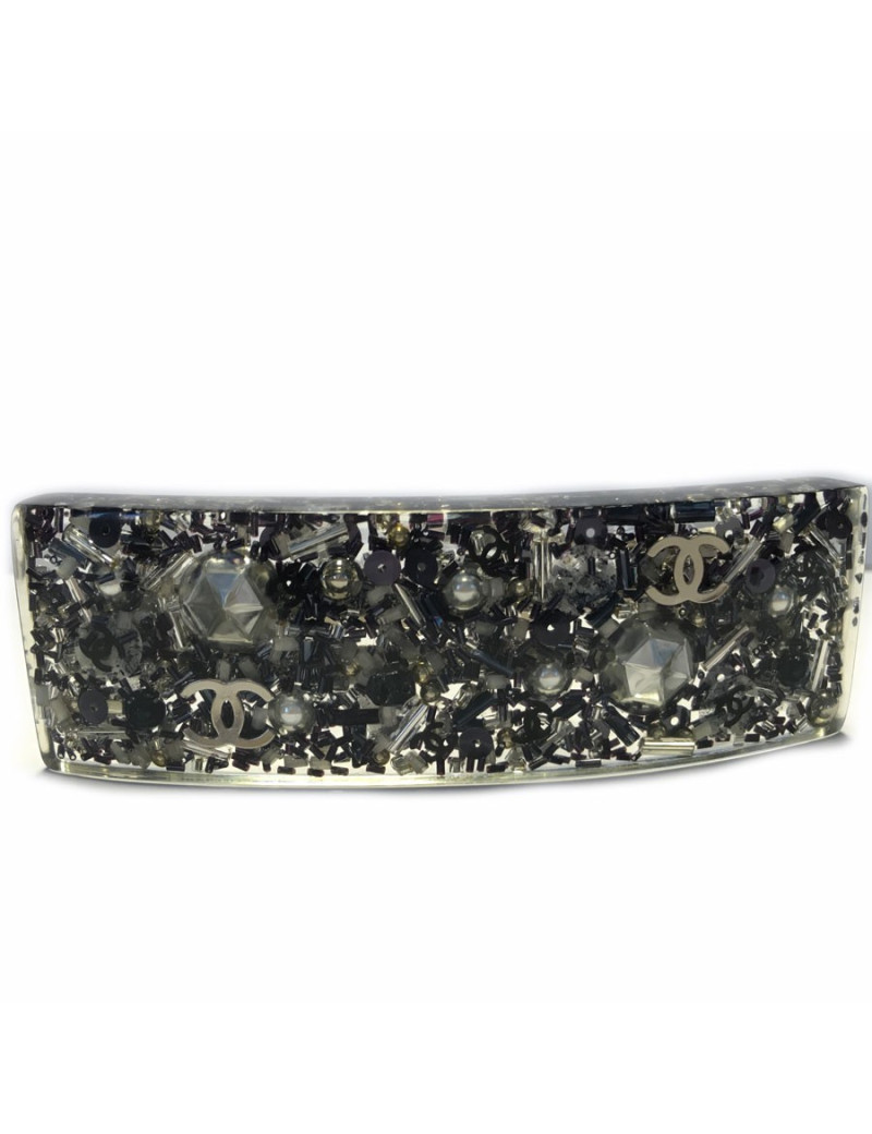 Barrette hair CHANEL with inclusion of pearls