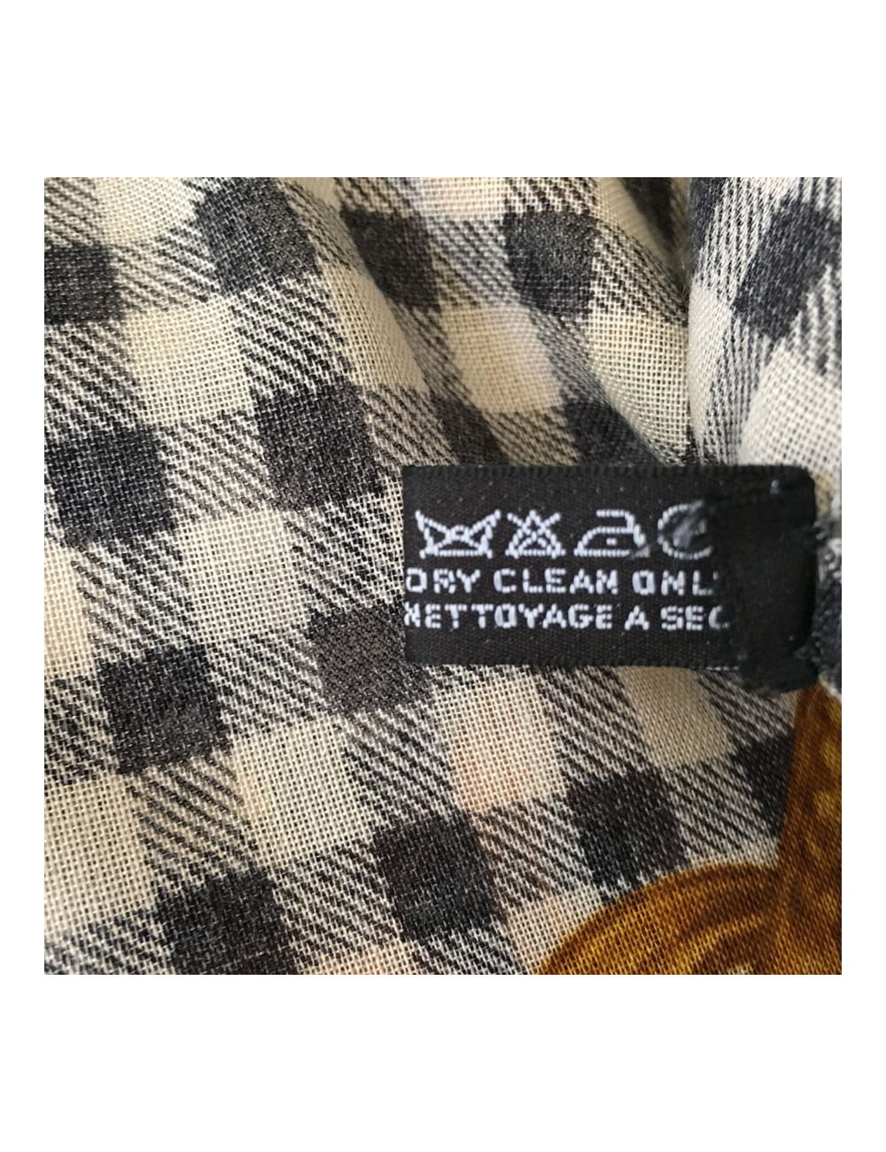 Carré en soie CHANEL Collector