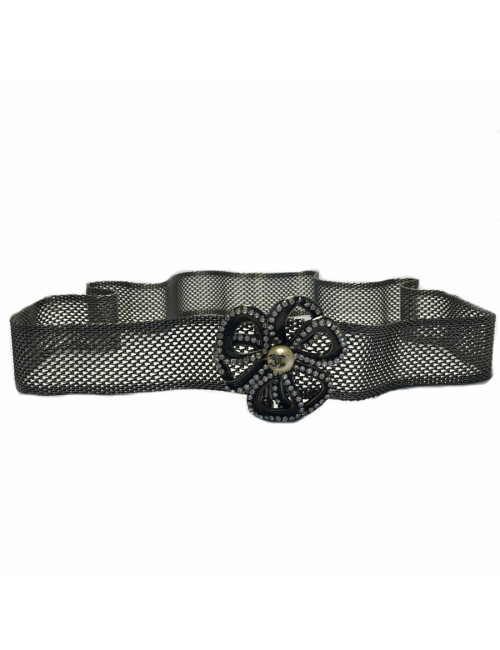 Ceinture CHANEL en maille argent noirci et camélia