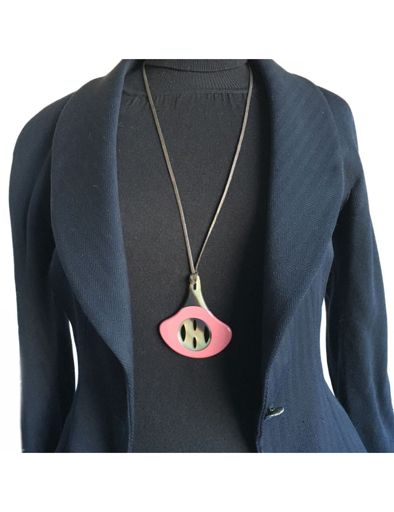 Pendentif HERMES avec cordon marron