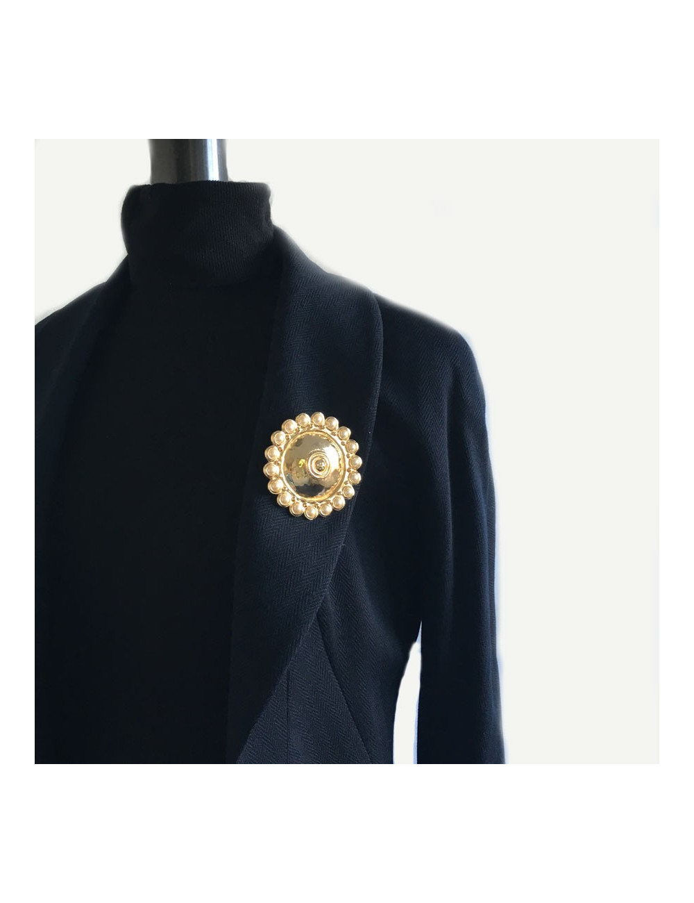 PIN CHRISTIAN DIOR beaded and gold Vintage