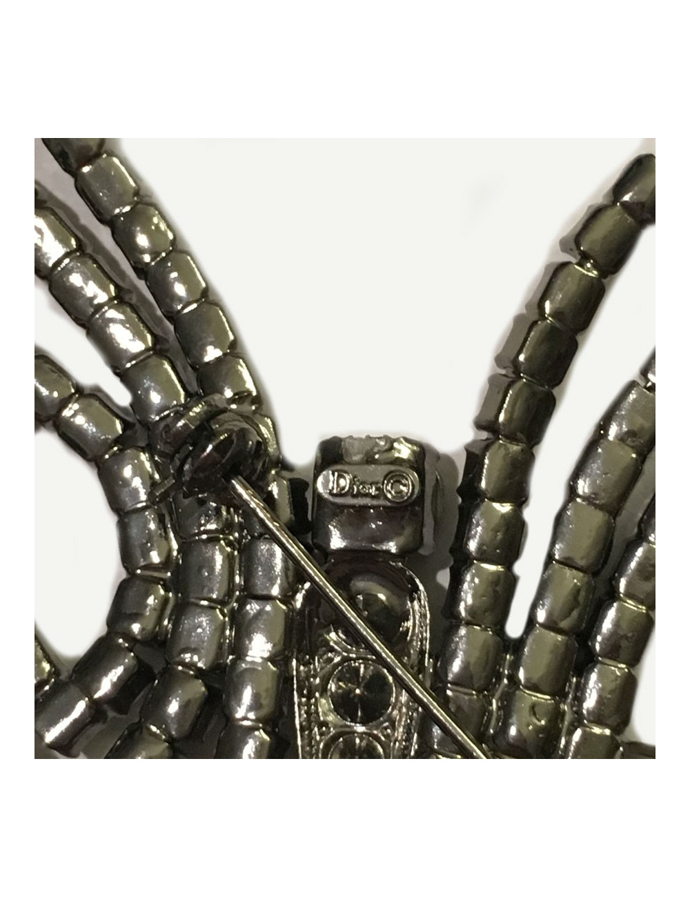 Large pin DIOR Butterfly in ruthenium and Pearly grey pearls