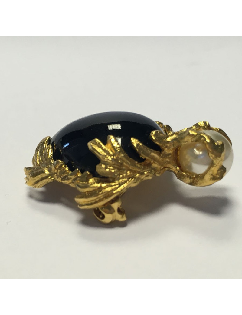 YVES SAINT LAURENT turtle brooch in gilded metal