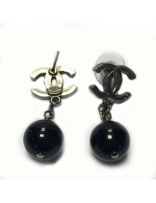 Boucles d'oreille clous CHANEL pendants