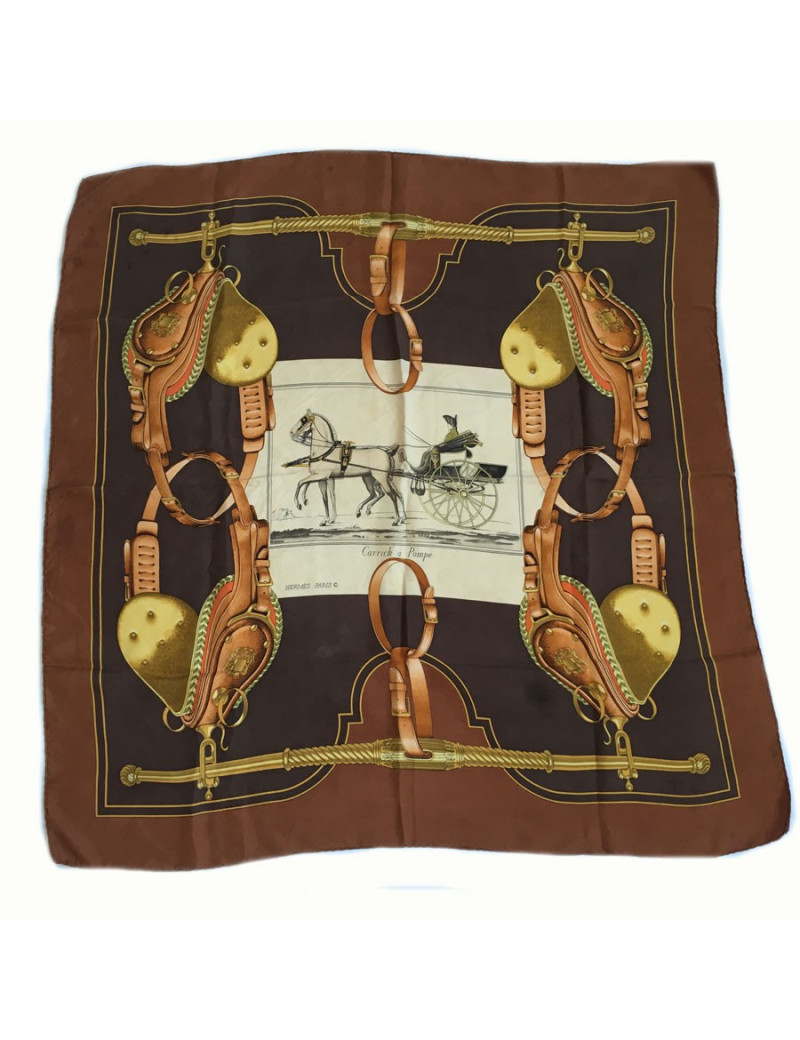 Carré HERMES "Carrick à pompe" en soie marron