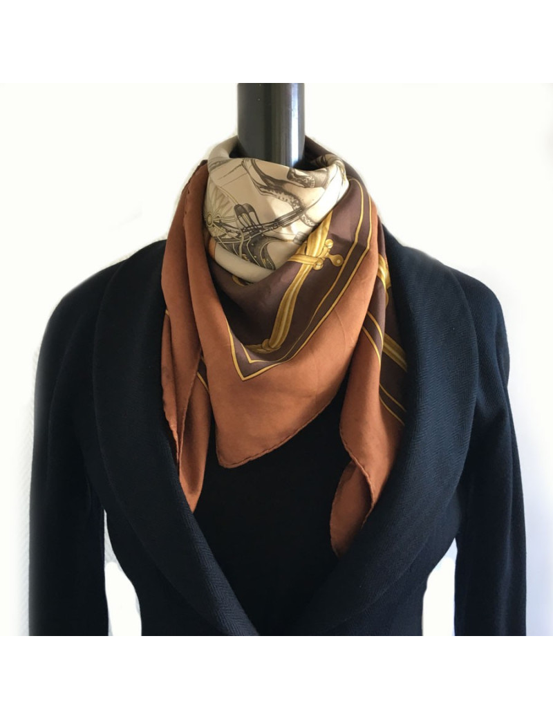 Square HERMES "Carrick to pump" Brown silk